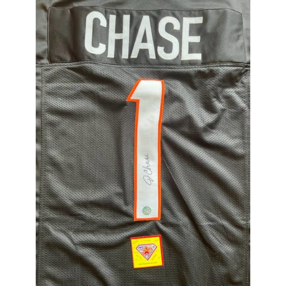 Ja'Marr Chase Autographed Cincinnati Bengals XL Jersey COA